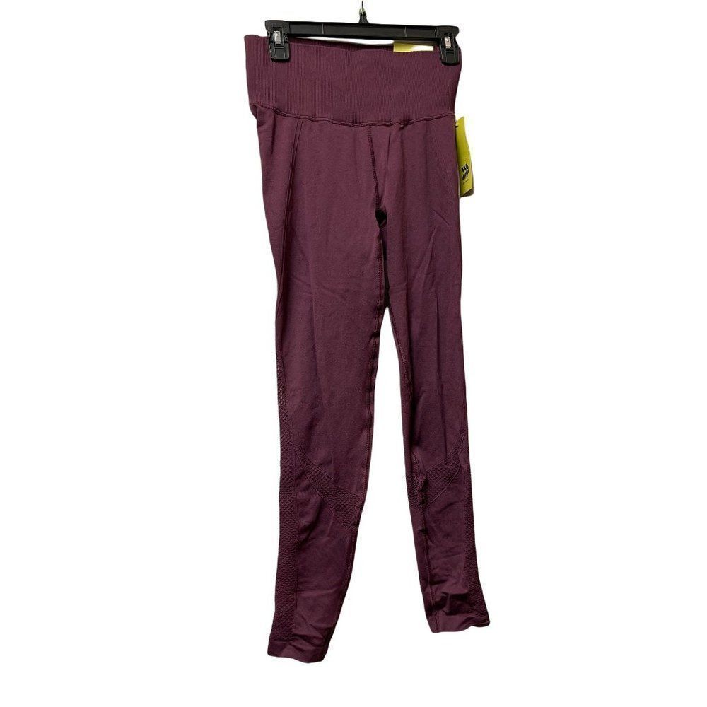 All in Motion Burgundy legging 